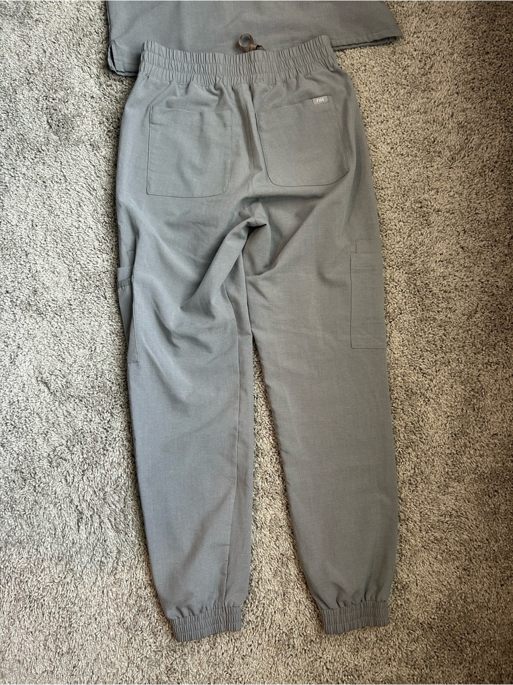 Figs Dark Space Gray Charlotte Jogger Scrub Pants & Casma Scrub Top Set - Picture 7 of 10